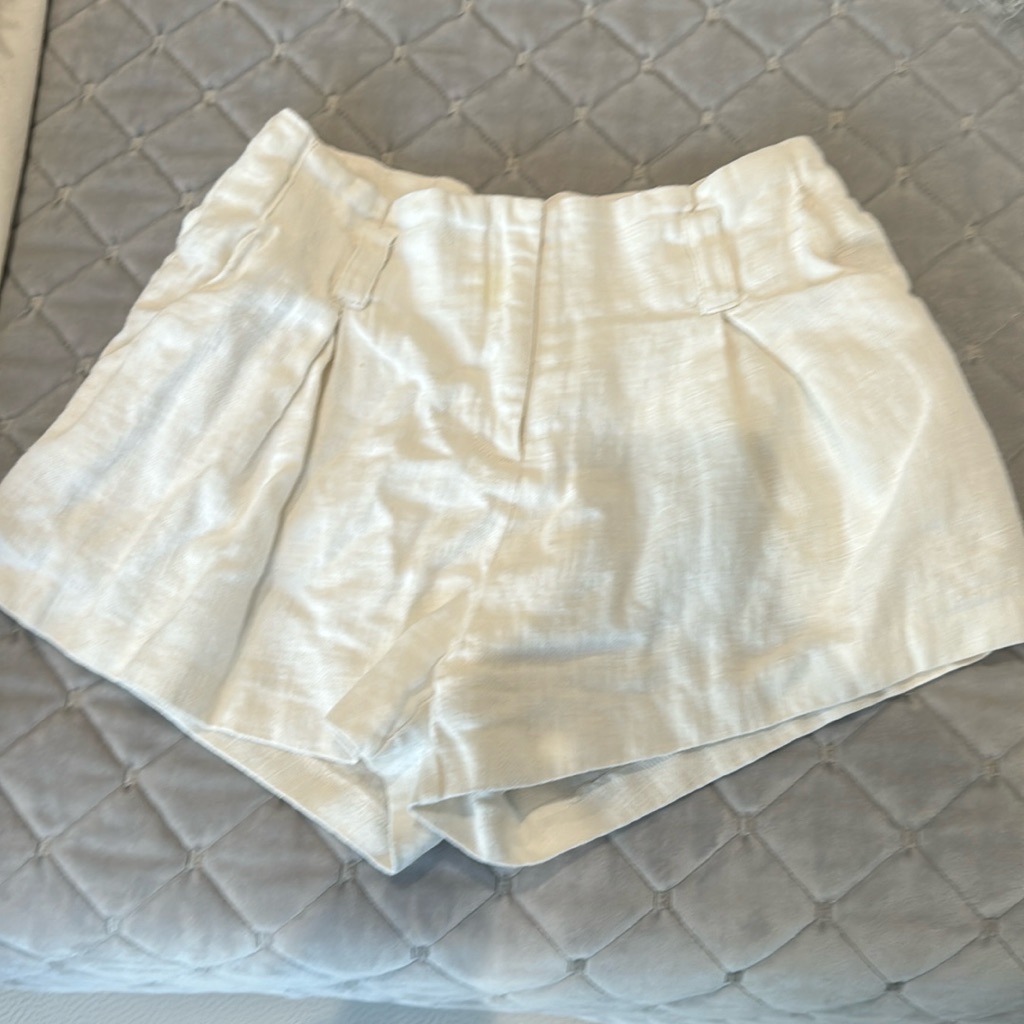 Linenmoon River Small Shorts Beige